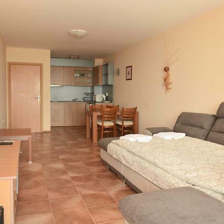The Heart Of Sunny Beach Apartment Exterior photo